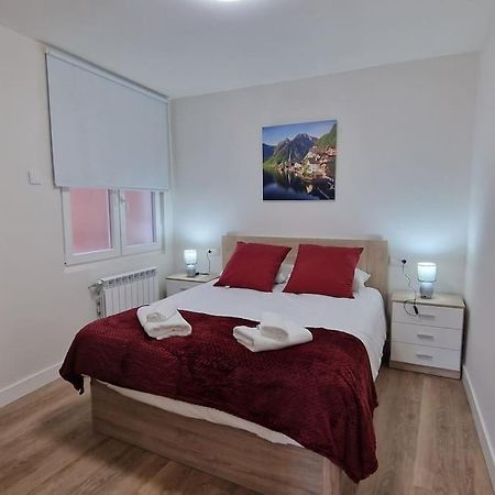 Apartamento Aires De Tineo Овиедо Екстериор снимка